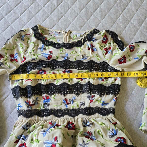 Modcloth Geode Floral Embroidered Lace Dress Size Small - Picture 11 of 14